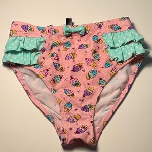 B18 Hot Topic Babydoll Sweetcakes Swim Bottom Size XS